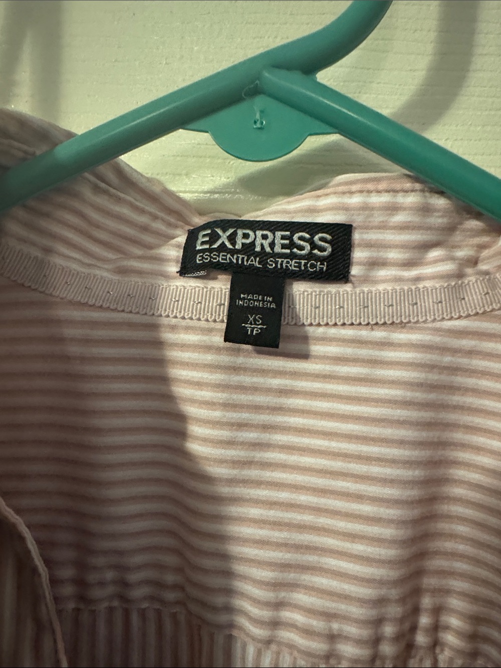 Express Trio: Beige Ribbed V-Neck Sweater, Camisole & Pink Stripe Shirt - Picture 3 of 6